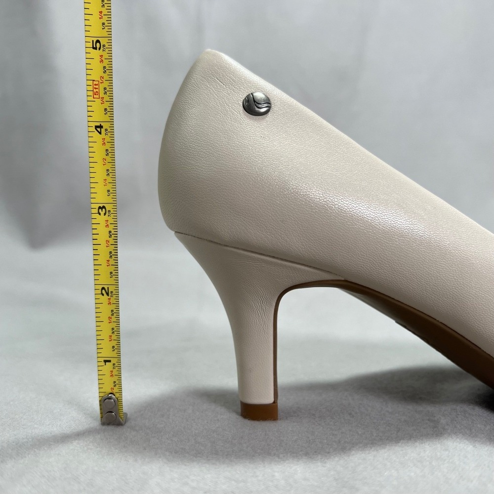 Life Stride Parigi Slip on Heels Beige Neutral Pumps Classic Round Toe Heels 8.5 - Picture 12 of 12